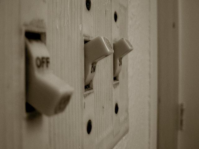 09743 Light switches 